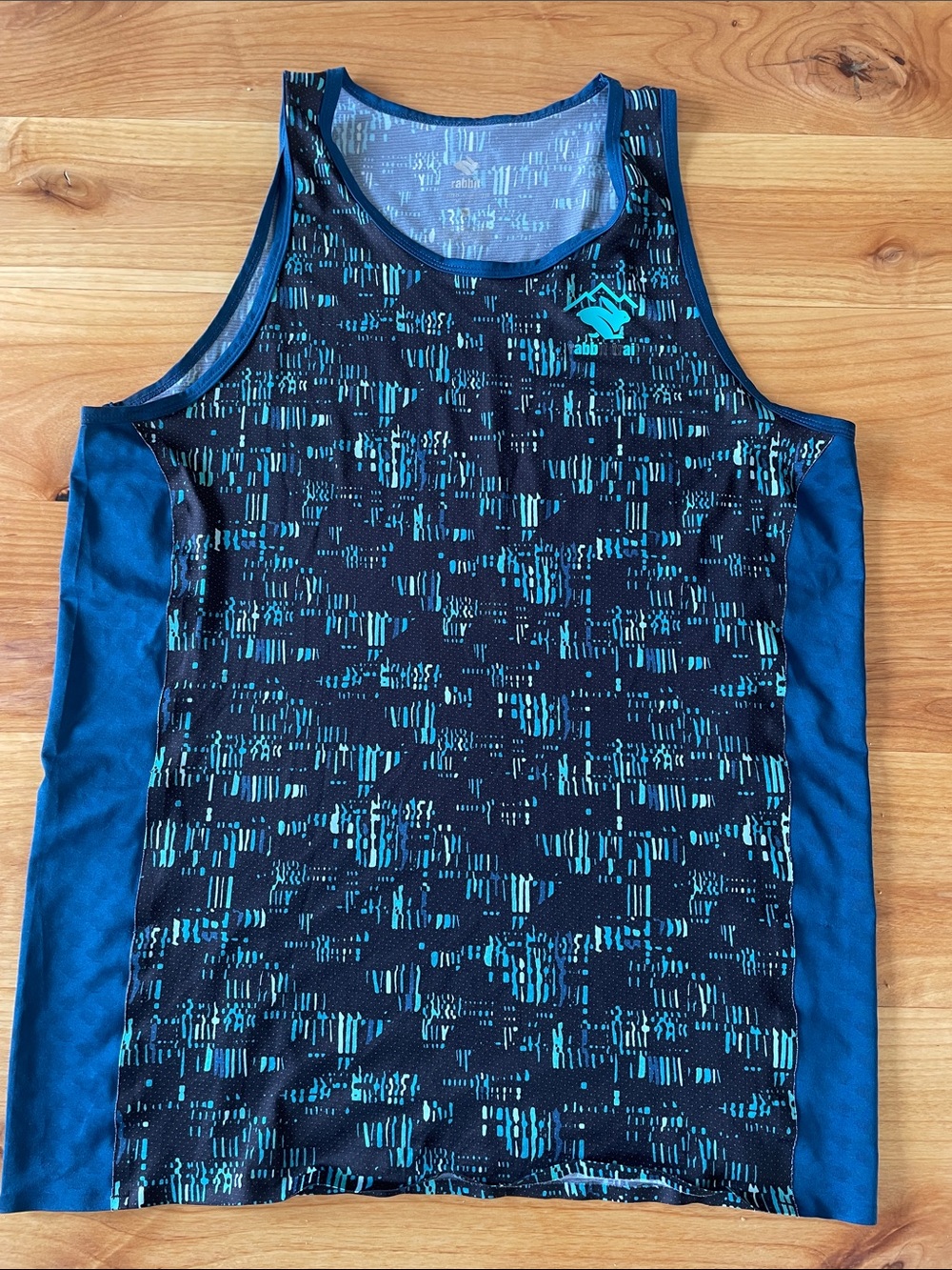 Rabbit Trail Tank - Men’s Medium